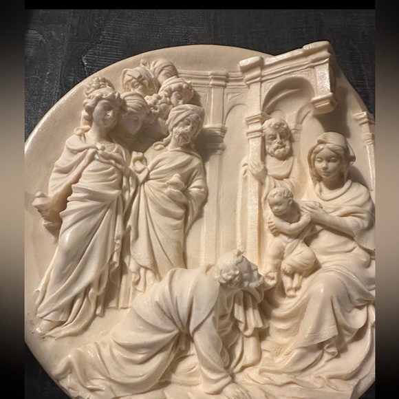 Bradford Exchange Collectible Decor Plate - Picture 2 of 5